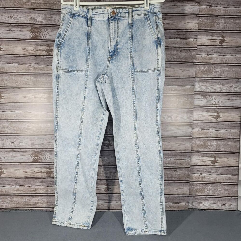 Universal Thread High Rise Slim Straight Jeans Size 10 Light Blue Stretch